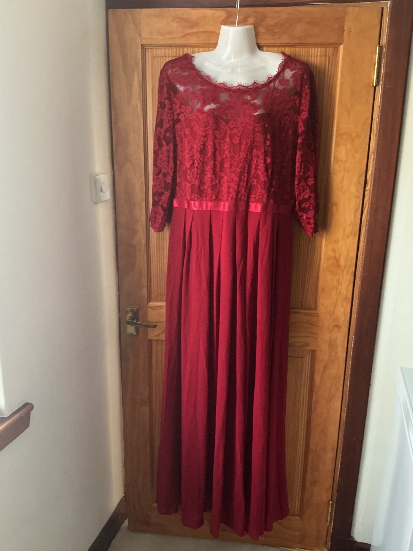 Retro Floral Lace 3/4 Sleeve Bridesmaid Maxi Dress – Red XX‑Large