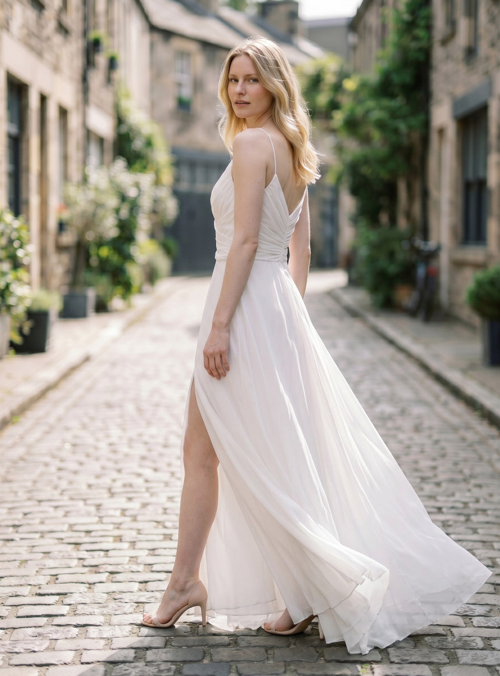 Ever-Pretty A-Line Prom Dress Spaghetti Straps V-Neck Chiffon Slit – White UK 22
