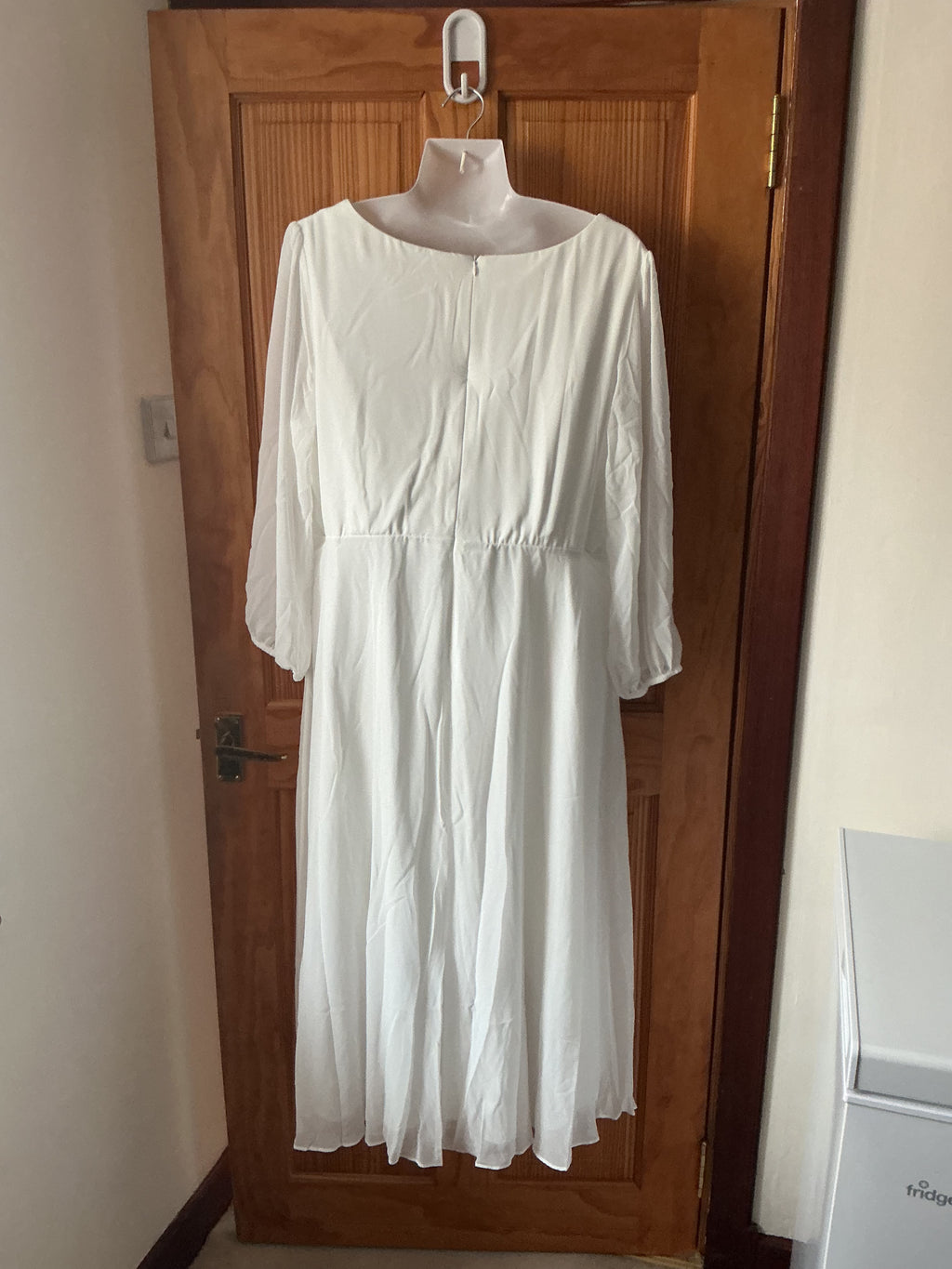 Ever-Pretty Women's V-Neck Pleated A-Line Bridesmaid Dress – White UK24