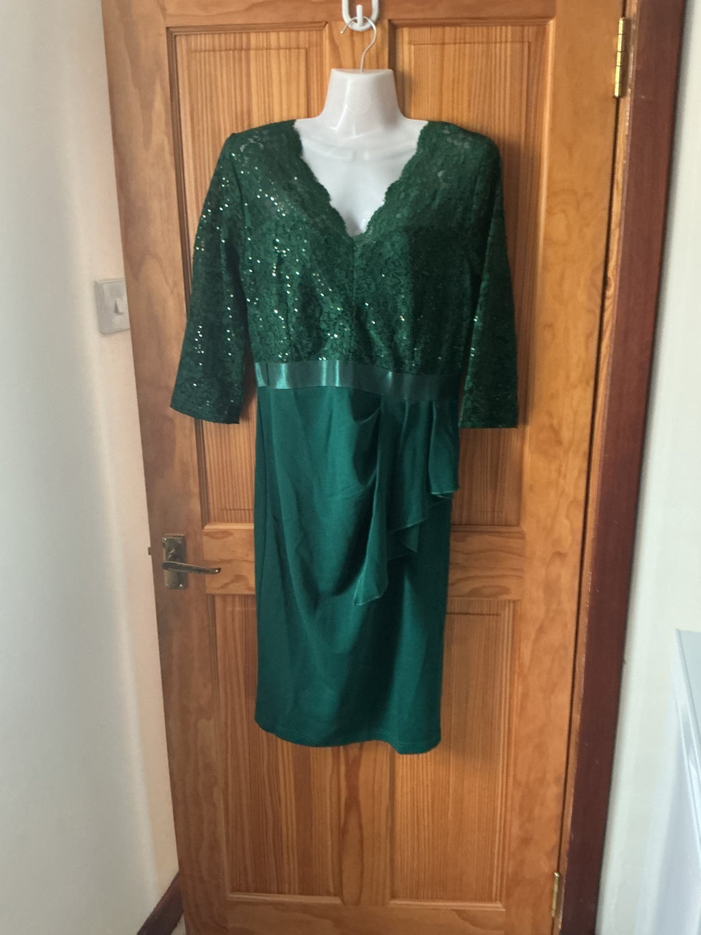 V-Neck Lace Bodycon Cocktail Dress 3/4 Sleeve Sequins Version – Dark Green L
