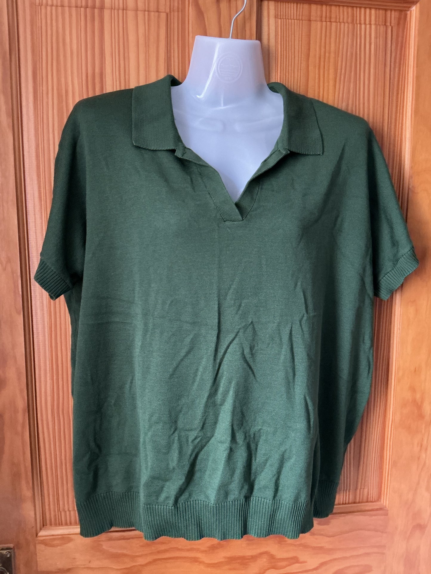 Women’s Short Sleeve V-Neck Polo Knit Jumper – Dark Green XXL