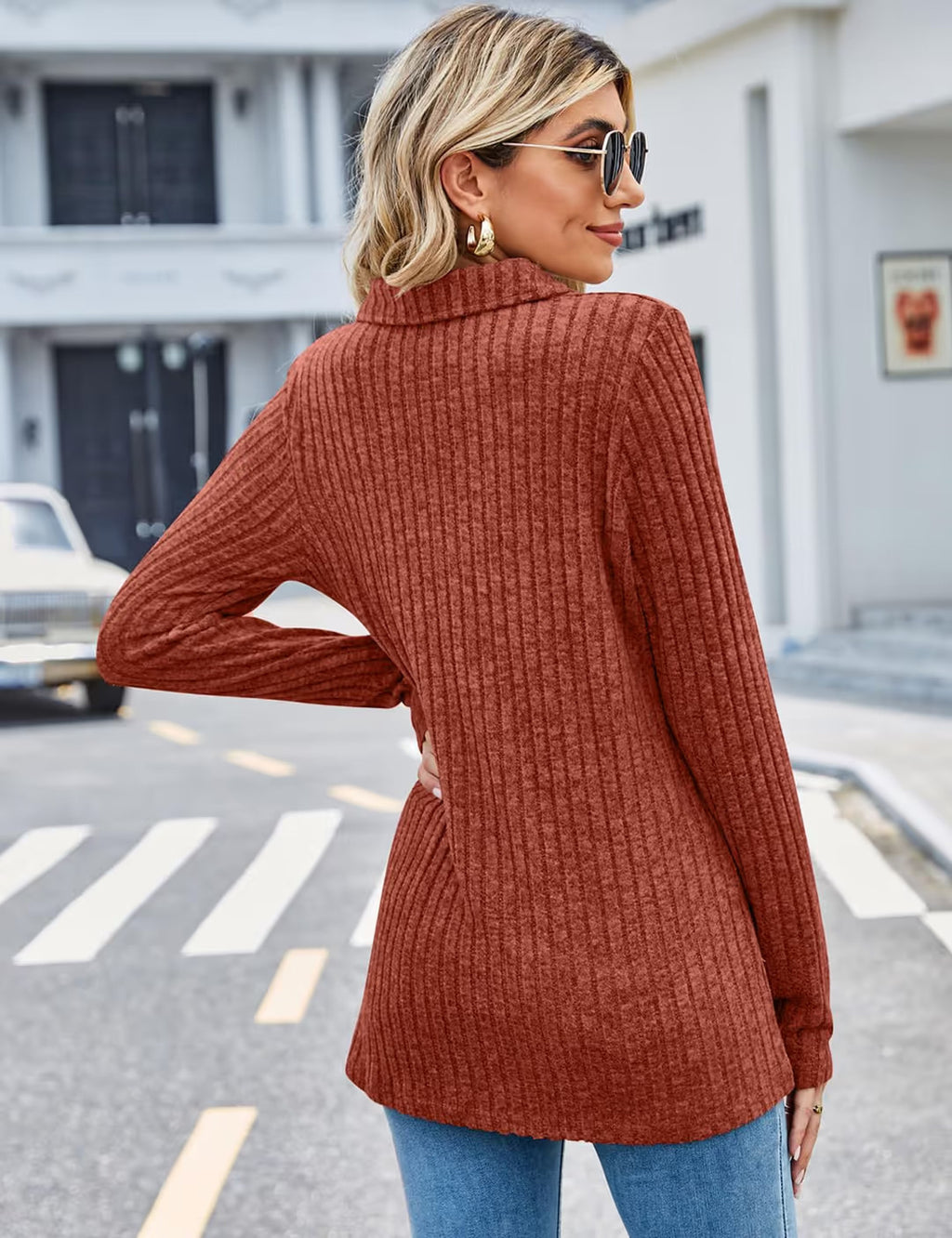 Long Sleeve Lightweight Jumper Women's Size Medium Caramel V Neck Classic
