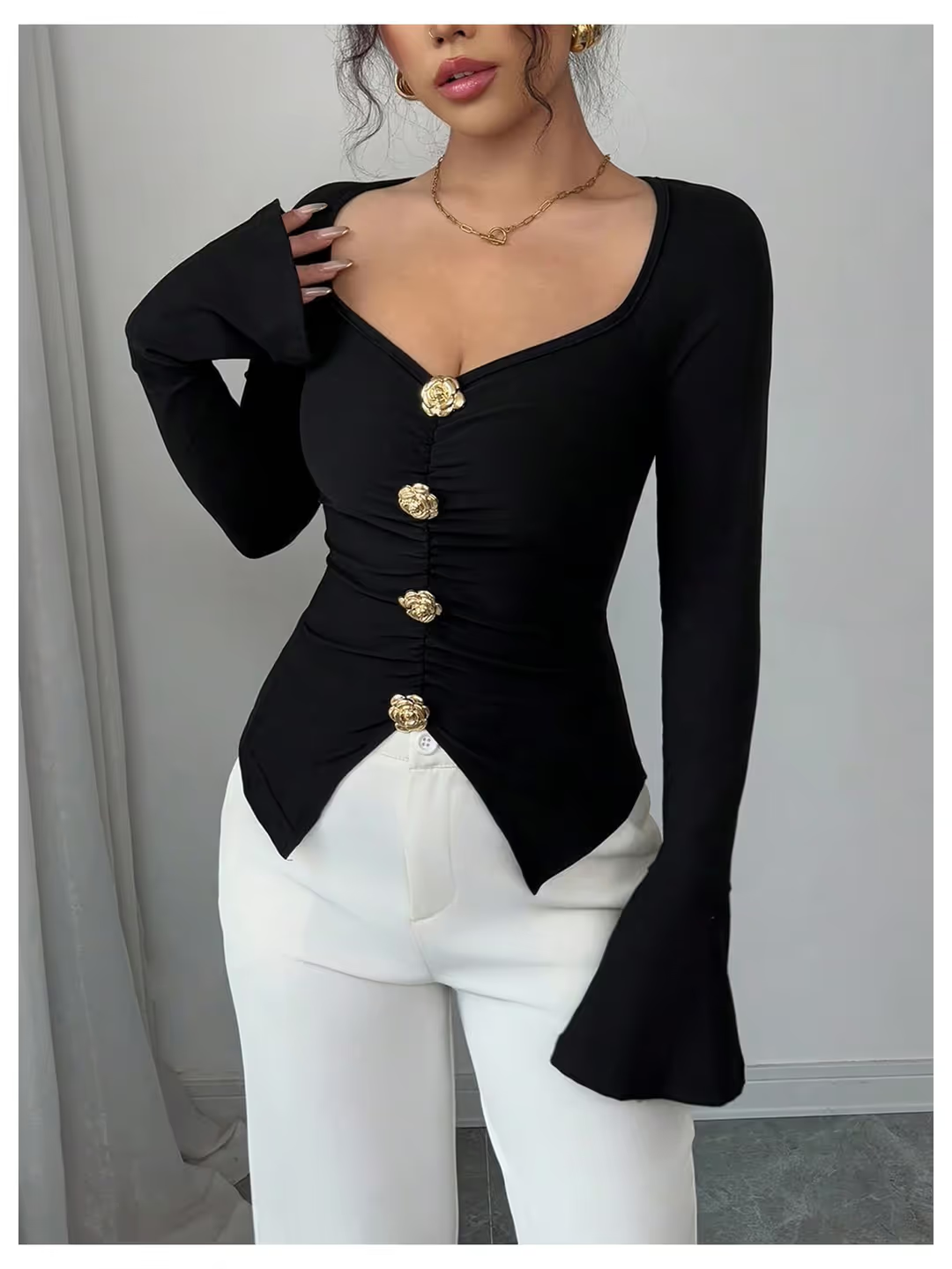 Long Sleeve Floral Metal Tops Women’s Size Large Black Slim Fit Sweetheart Neck