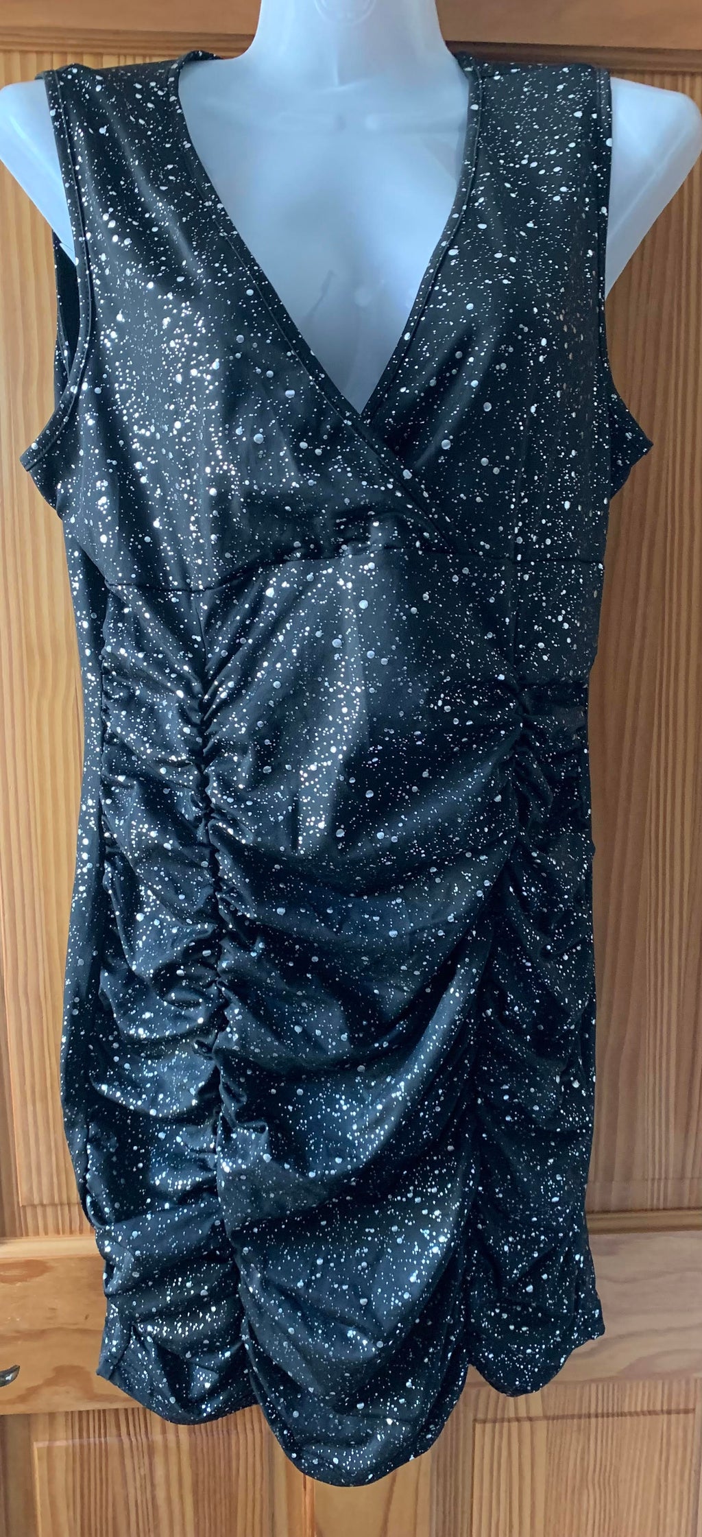 Women's Sparkly Sequin Mini Dress V Neck Sleeveless – Black L